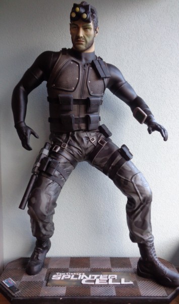 Sam Fisher in Lebensgrösse 1,85m