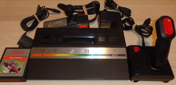 Atari 2600 Grundgerät mit 2 Spielen