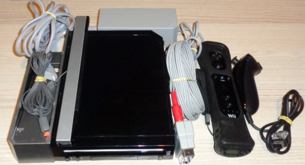 Nintendo Wii Grundgerät (Schwarz) inkl. Wii Sports