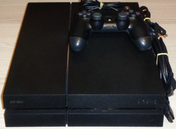 Playstation 4 Grundgerät CUH-1216A 500GB