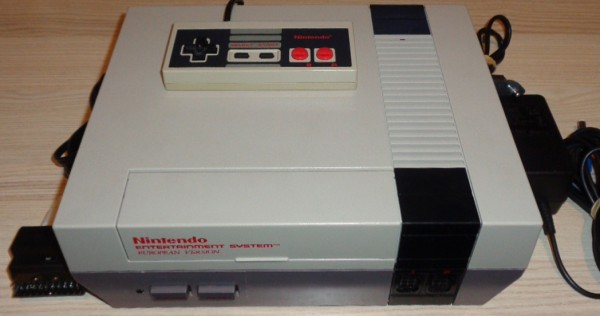 Nintendo NES Grundgerät mit neuem Pin-Connector